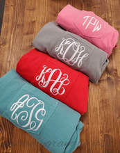 Load image into Gallery viewer, Comfort Colors - Garment-Dyed Heavyweight Long Sleeve Pocket T-Shirt
